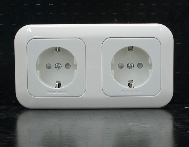 PANASONIC - Stopkontak Tanam 2 Lubang WEJP11222-7 Wide Series