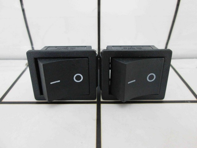 Roker Switch Power Saklar 4 Pin Kotak Besar ON-OFF 4 Kaki Hitam BA-17