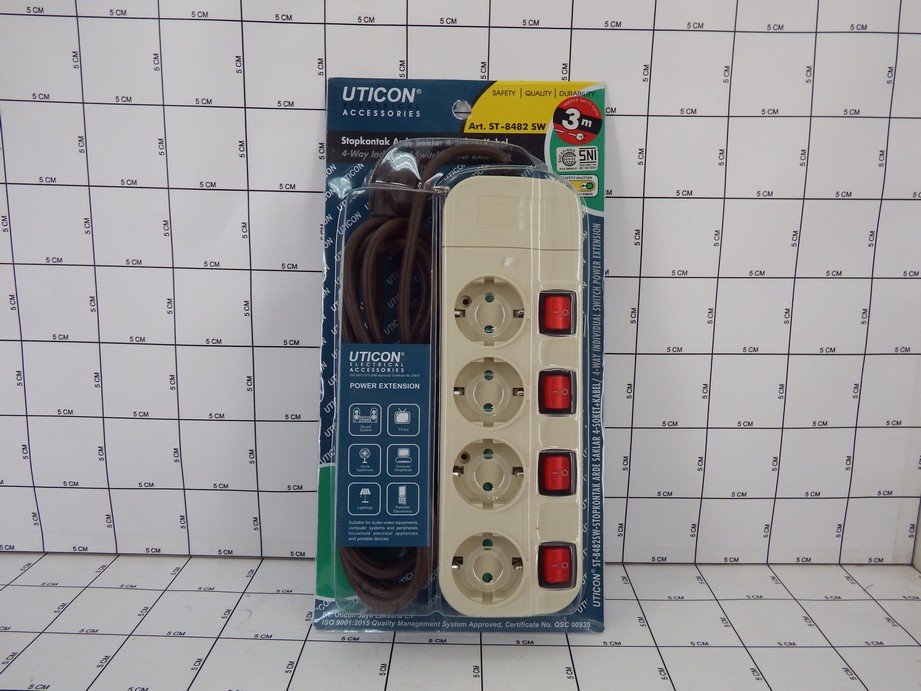 UTICON ST-8482SW (3M) Stop Kontak Kabel 4 Lb + Pengaman Soket + Saklar