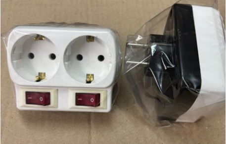 Broco Steker Cabang 2 Lubang Plus Saklar Lampu
