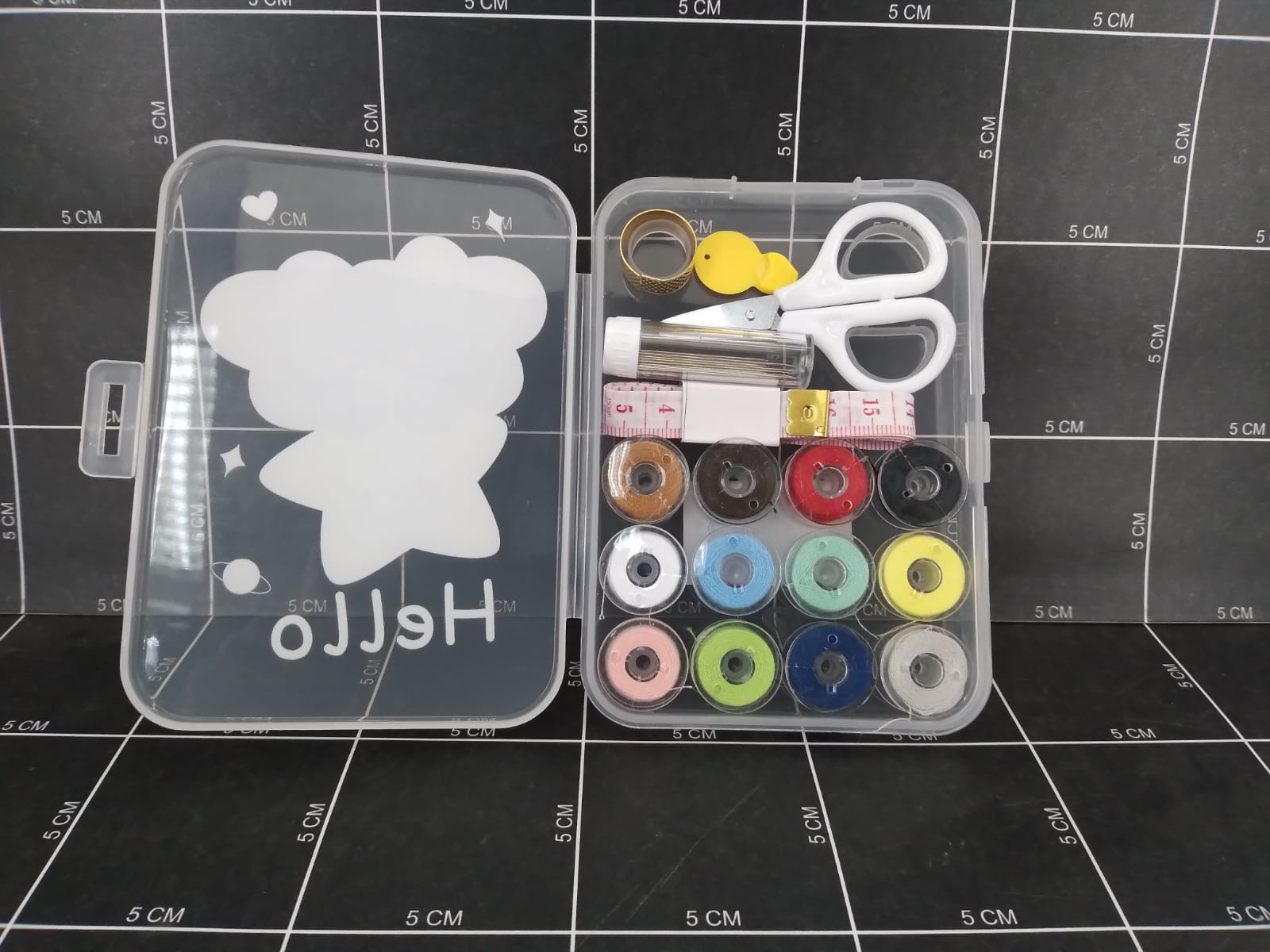 Perlengkapan Menjahit 18 pcs Benang, Gunting, Jarum, Meteran