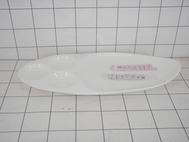 GE - Piring Keramik 4 Sekat Oval 37 Cm