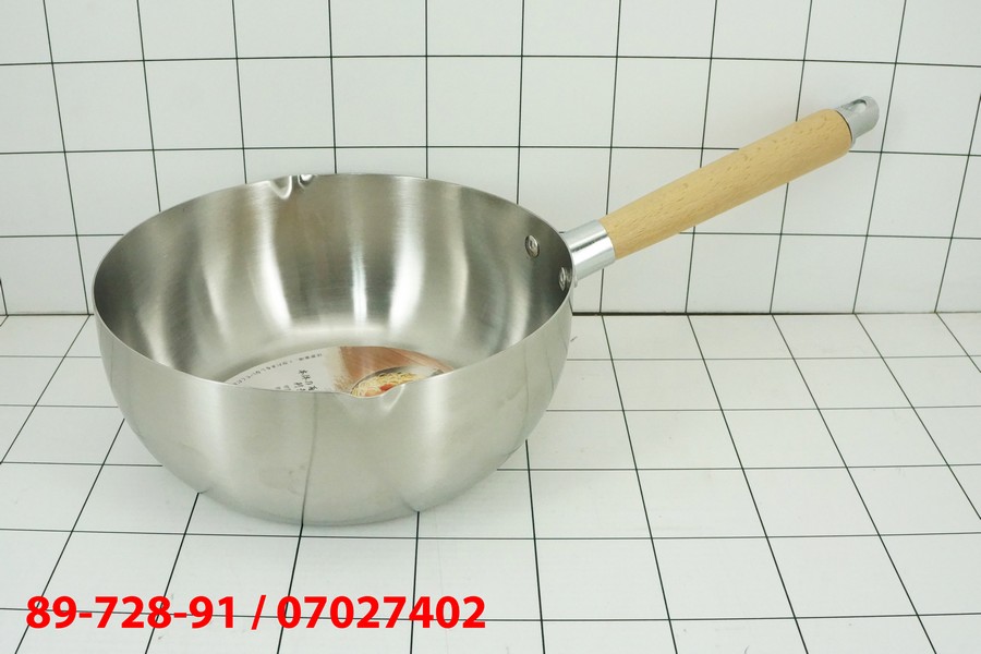 Panci Susu Gagang Kayu 22 Cm