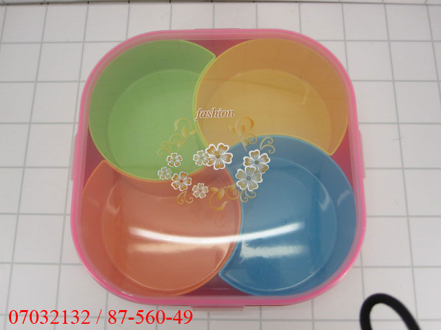 GE - Toples Plastik 4 Sekat 25 x 25 cm