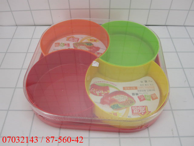 GE - Toples Plastik 4 Sekat 20 x 20 cm