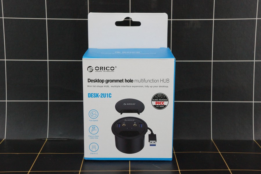 Orico Multi HUB Desktop grommet hole 2U1C