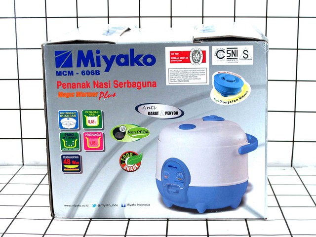 Miyako Rice Cooker Magic Com 0,6 Liter MCM-606B