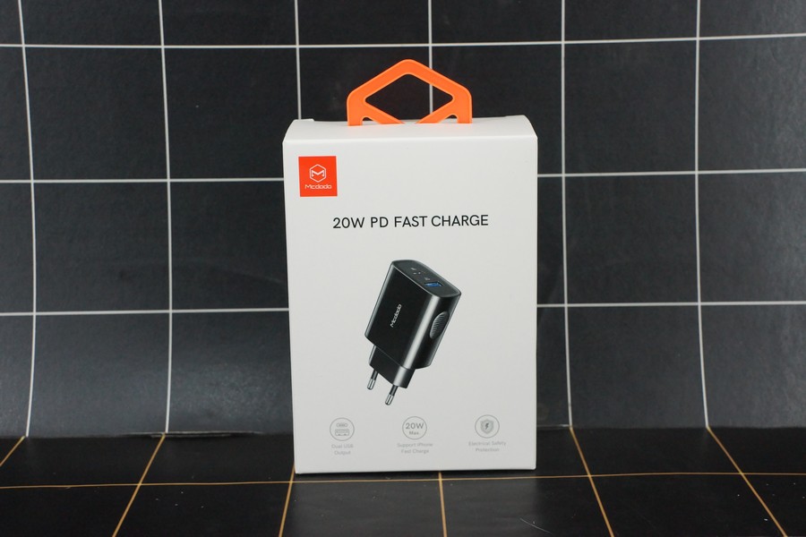 Mcdodo CH8411 CHG 20W Pdxxx 20 Watt 240 Volt