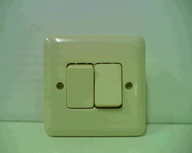 BROCO IB SAKLAR SERI CREAM 6622 NEW GEE DOUBLE