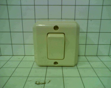 BROCO Saklar Single Outbow Persegi OB16210