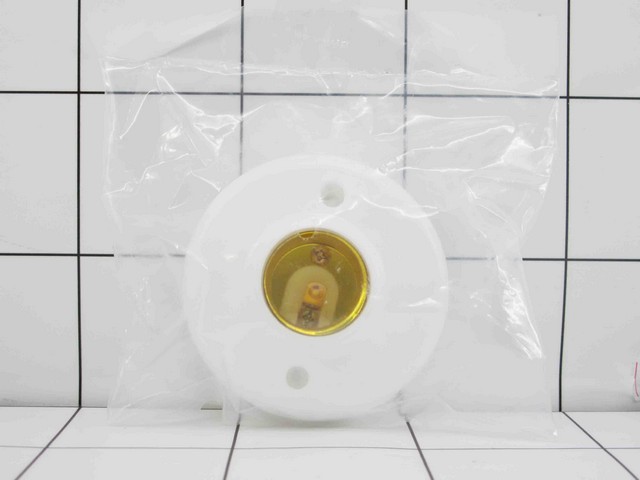 Fitting Lampu Outbow  Short White