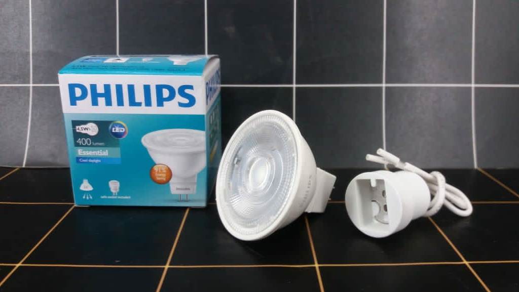 Philips Essential LED Spot Cool Daylight 4.5W