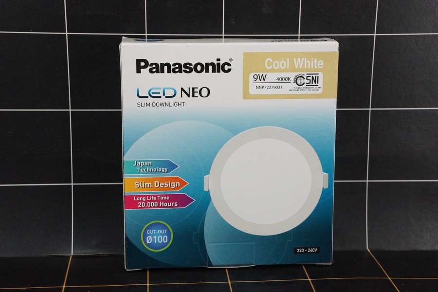 PANASONIC - Lampu Slim Down Light Cool White 9 Watt